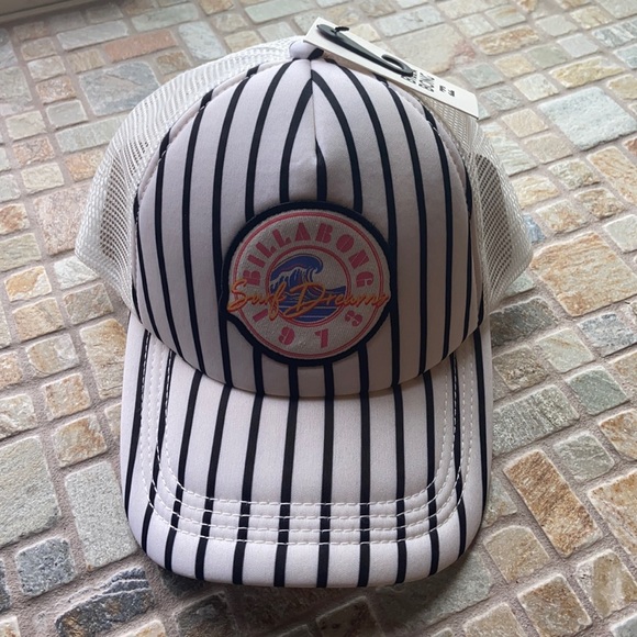NWT Billabong Surf Dreams Hat -One Size - Picture 1 of 6